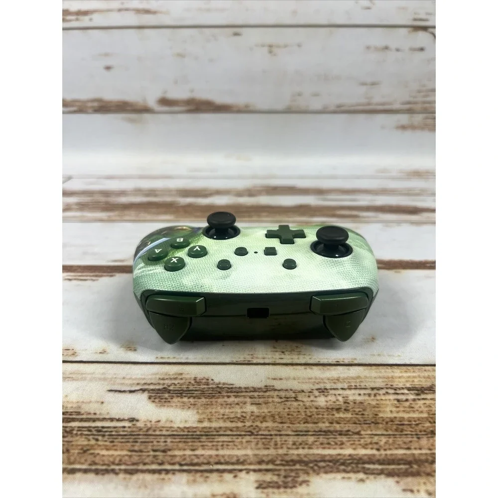 Green Themed Wireless Game Controller - Zelda Artwork
